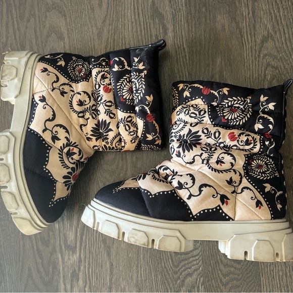 Farm Rio Chunky Puffer Boot - Picture 5 of 8